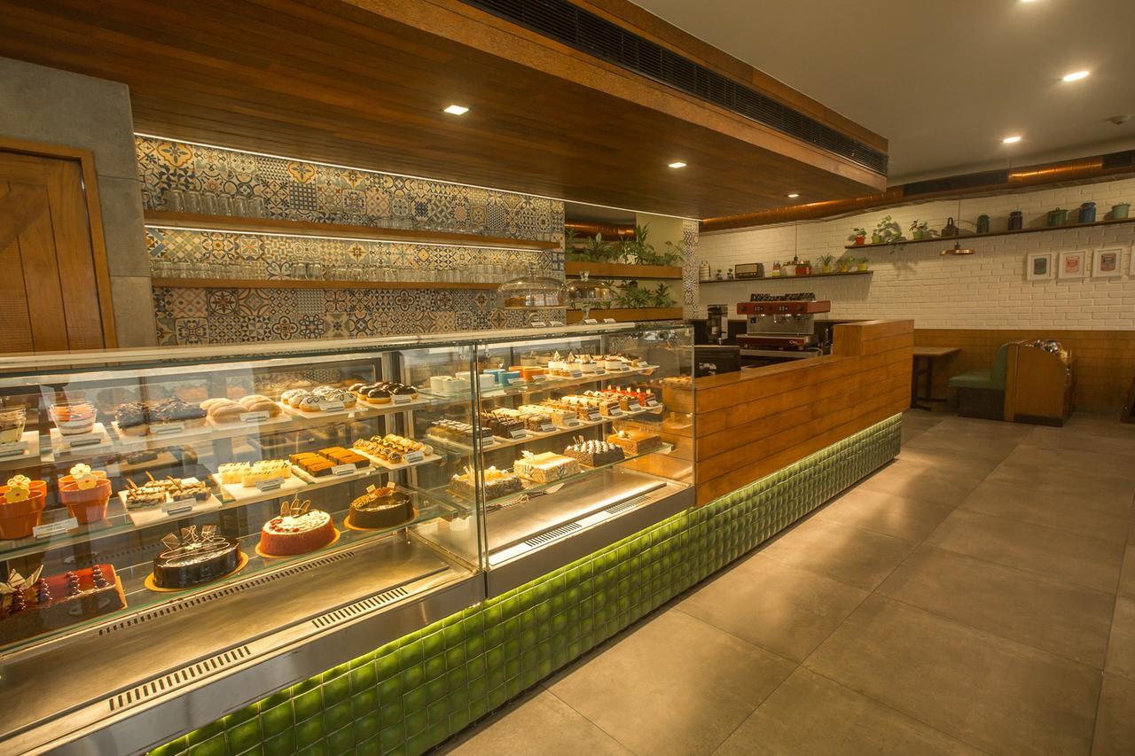 The Avenue Regent Hotel Kochi Екстериор снимка
