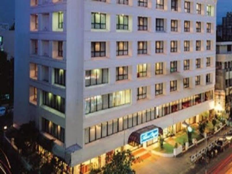 The Avenue Regent Hotel Kochi Екстериор снимка